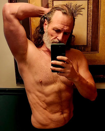 "Carving Muscle: The Ultimate Guide to Initiating a Bodybuilding Weight Cut"