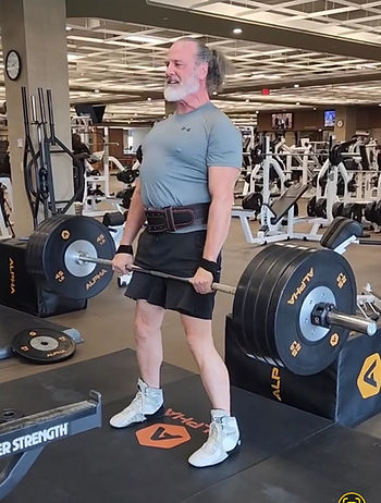 "Embracing Failure: The Path to Strength in Weightlifting"